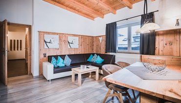 Appartement - Restaurant Margarethenstein Wohnbereich im Apartment Typ a mit privater Sauna im Margarethenstein